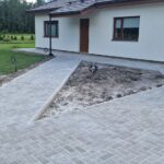 Kivist majaesine tänavakivist tee